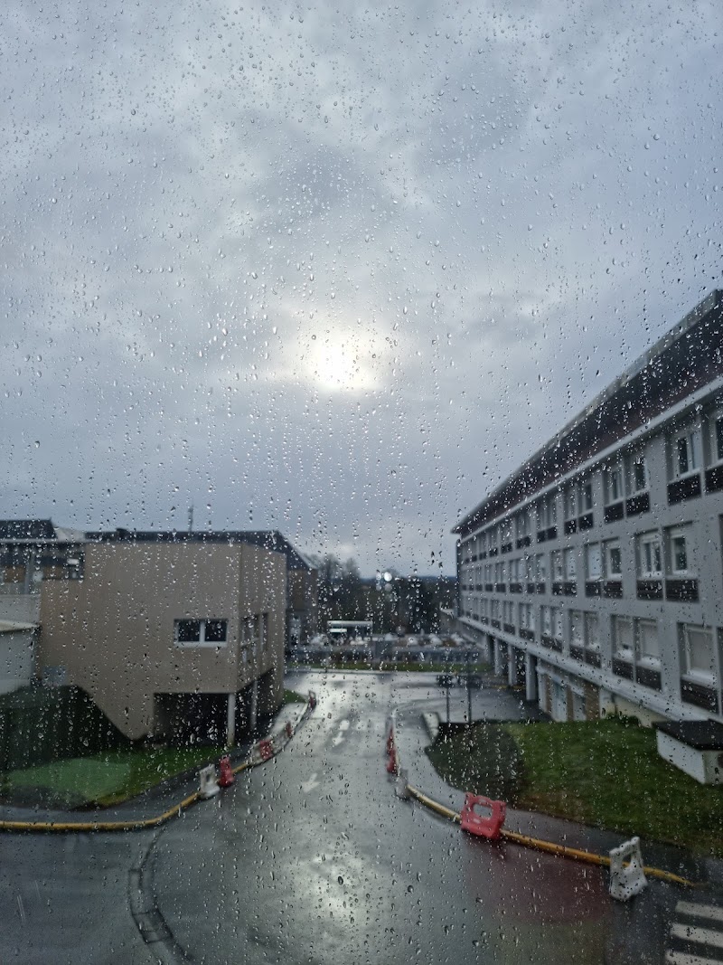 HOPITAL DE JOUR VIRE (14G04)