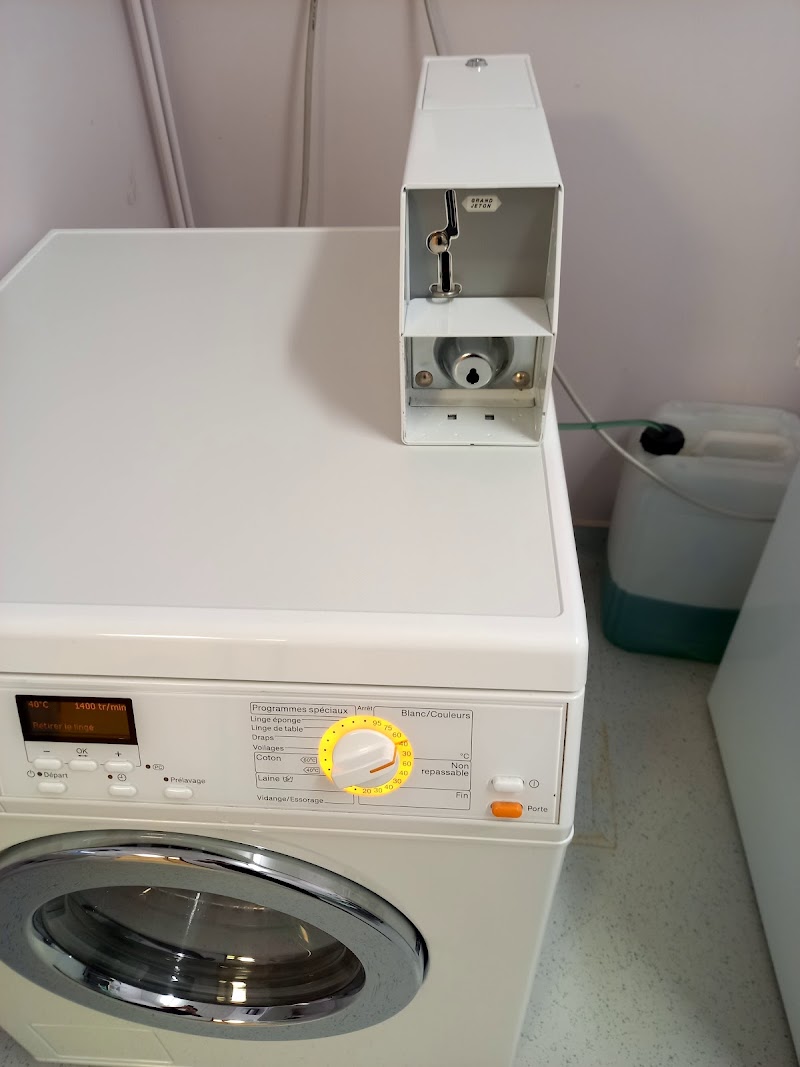 HOPITAL DE JOUR EQUEMAUVILLE (14G08)