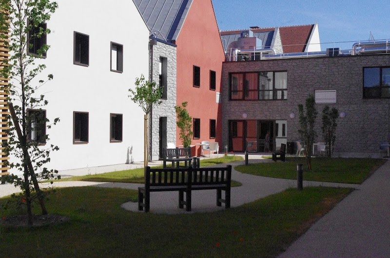 HJ ADULTES PERSONNES AGEES