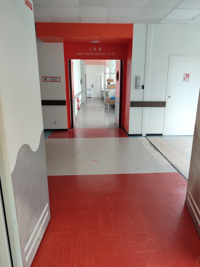 HOPITAL DE NUIT POUR ADULTES