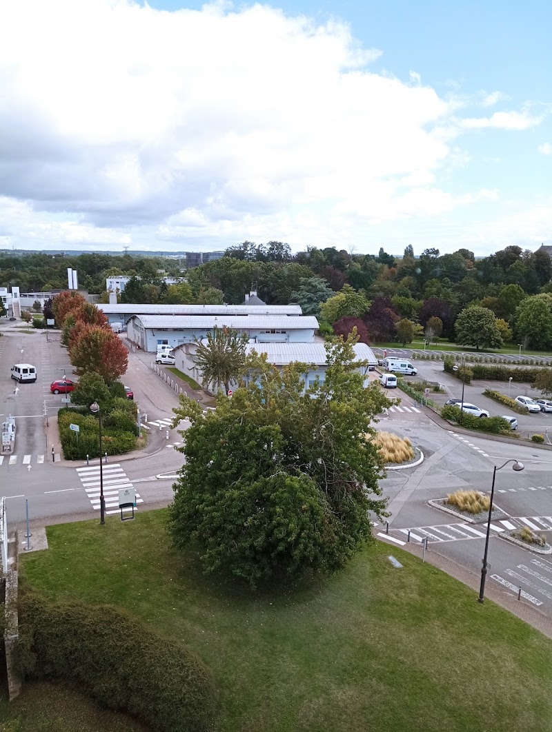 HJ ADULTE VANNES EST