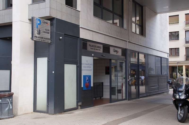 MAISON DE L'ADOLSECENT