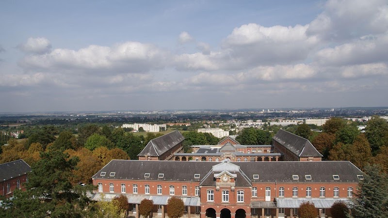 ET PUBLIC DE SANTÉ MENTALE DE LA SOMME