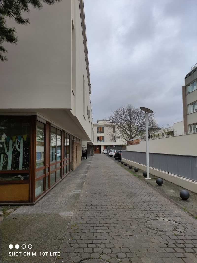 UNITE HOSP CLOS BENARD AUBERVILLIERS