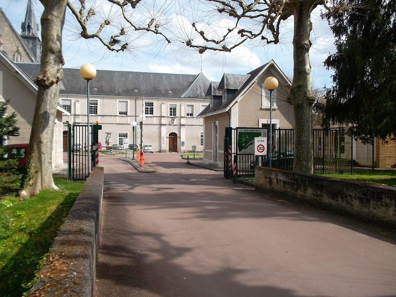CENTRE HOSPITALIER VAUCLAIRE