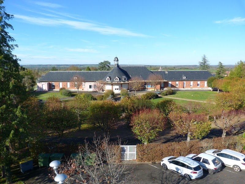 CHS D'AINAY LE CHATEAU